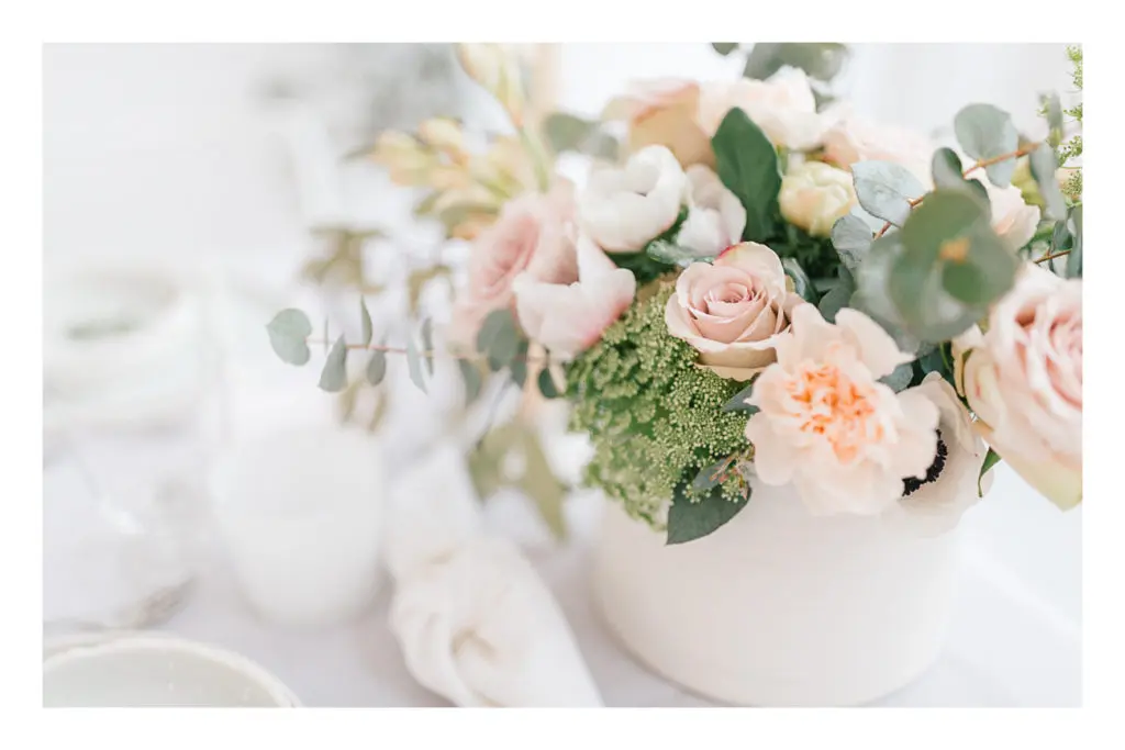 Photo des fleurs de la table du mariage