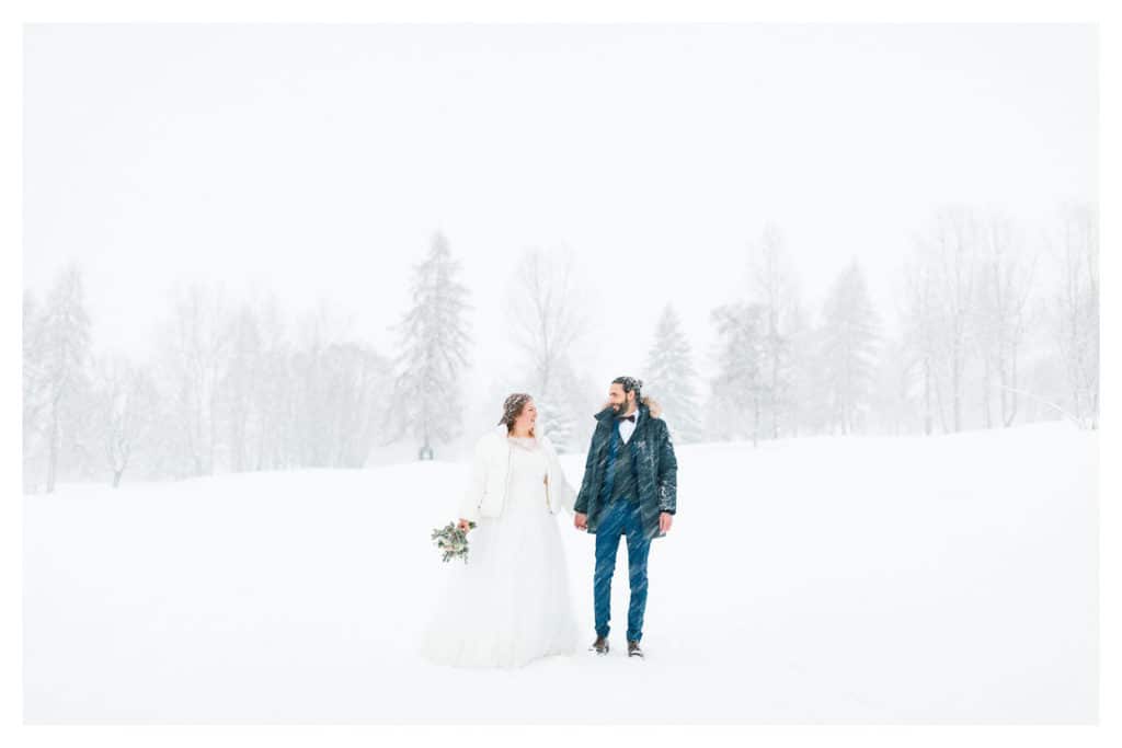 mariage en montagne en hiver dans la neige. photographe mariage chamonix julien bonjour